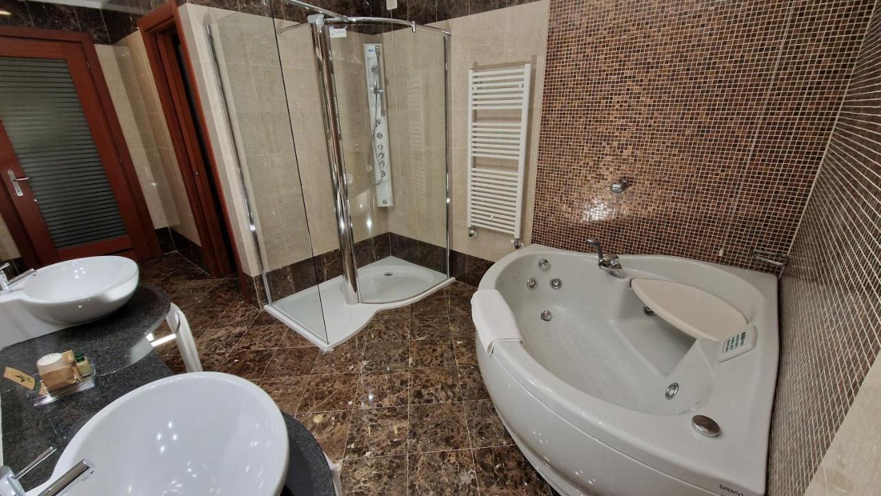 Bella Italia Palace 4* Novara