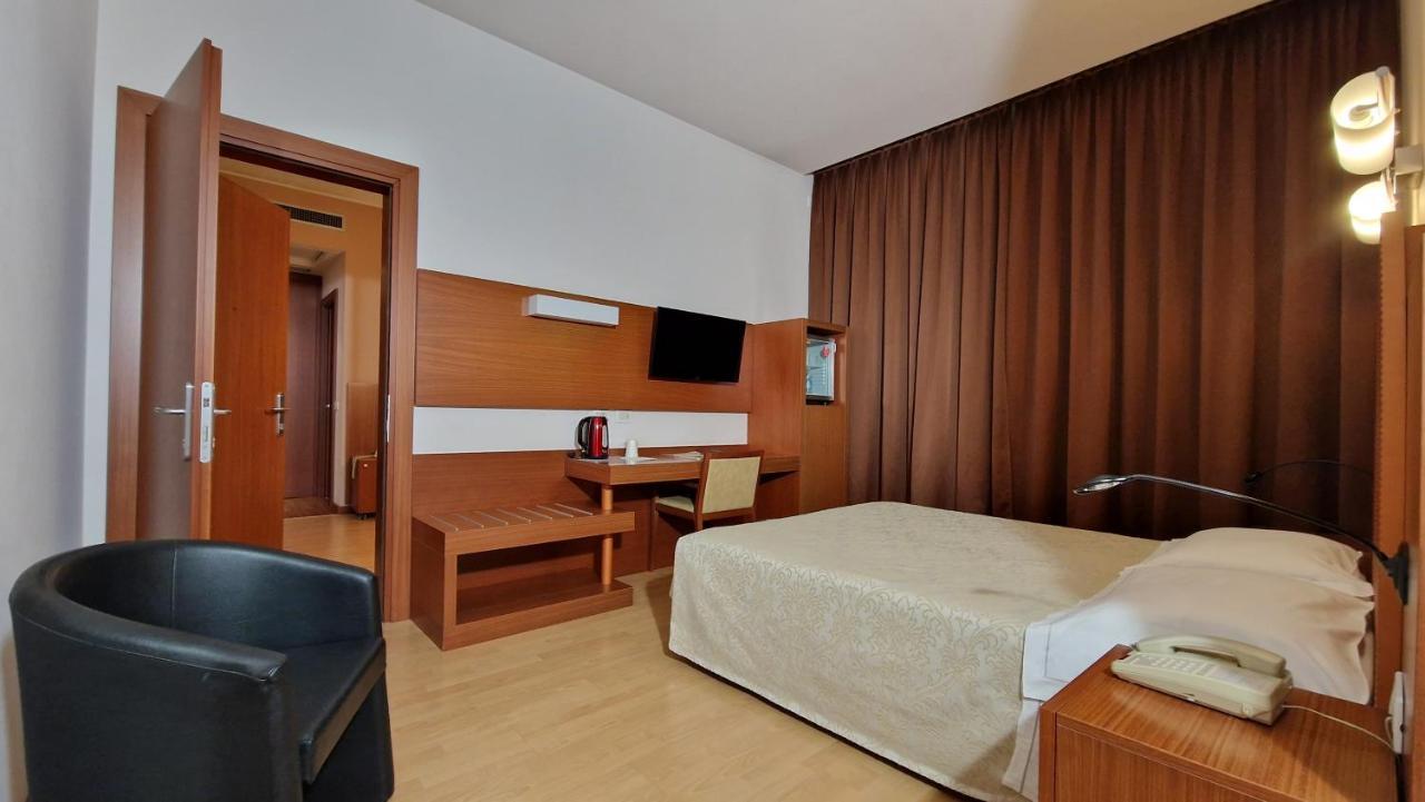 Bella Italia Palace 4*